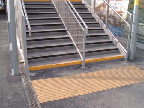 Corduroy tactile paving